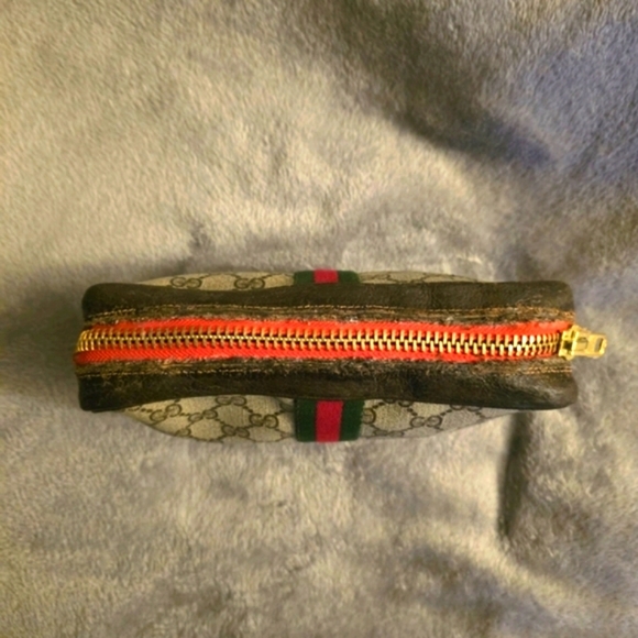 GUCCI Beige & Brown VINTAGE Ophidia Bag W Classic GG Monogram & Red/Green Stripe - Picture 6 of 8